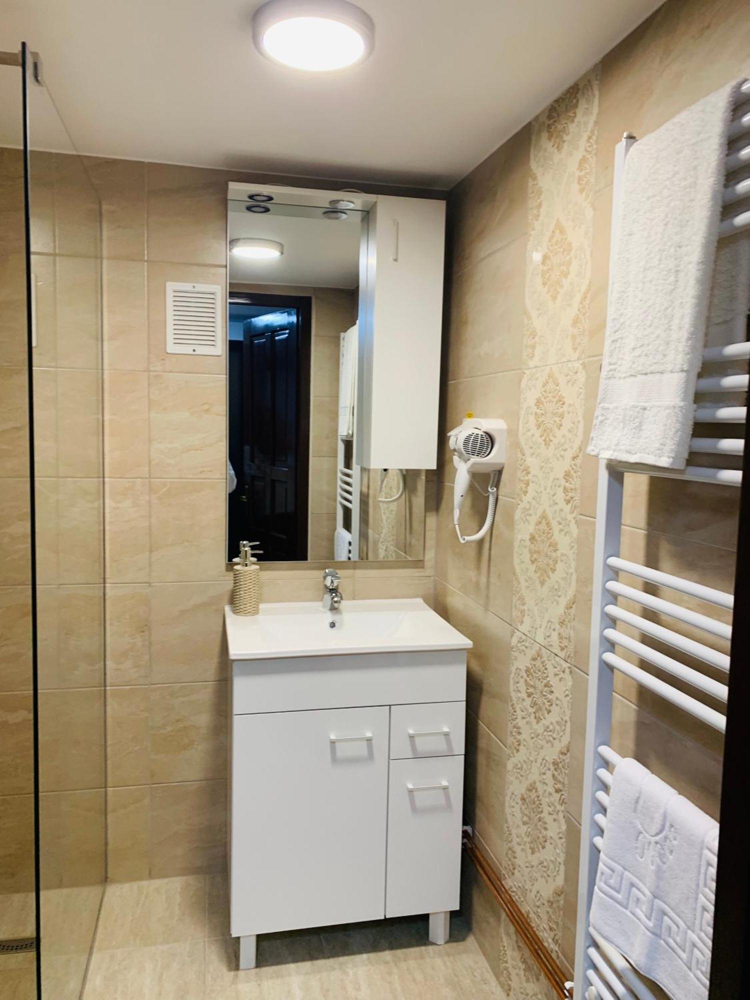 Casa Lazar Bed & Breakfast โตปลีซา ภายนอก รูปภาพ